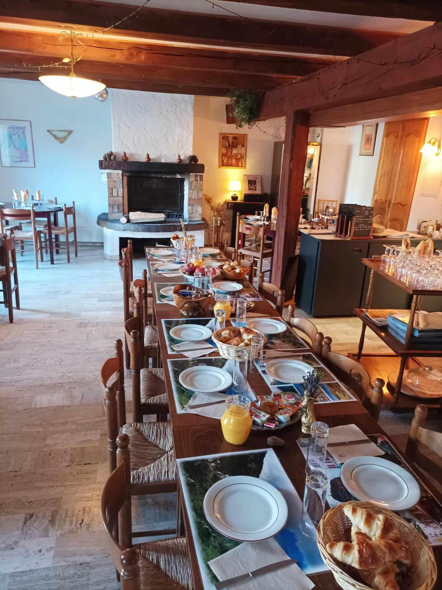 Auberge Lou Jas Soleilhas Экстерьер фото